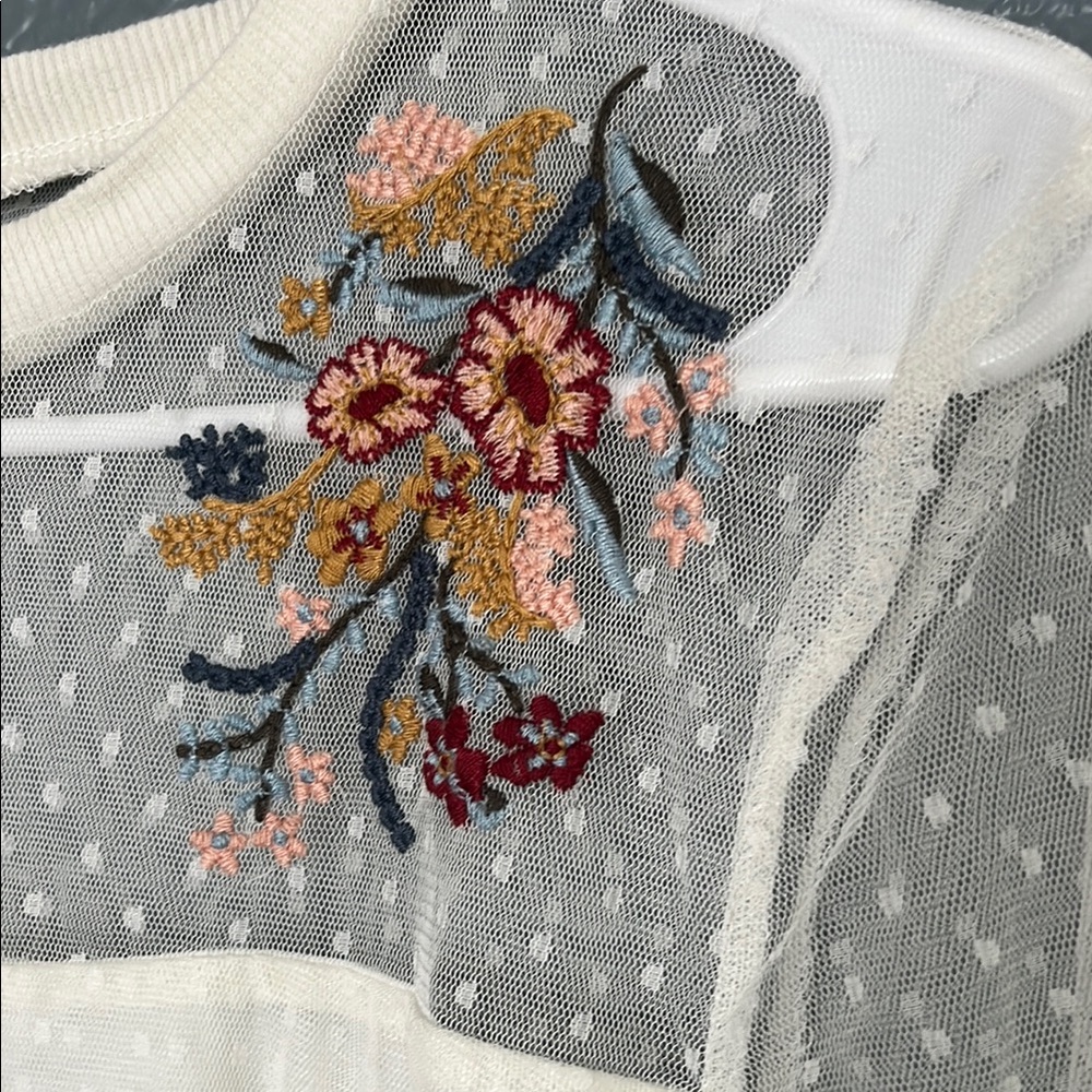 ***On hold***Xhilaration // Embroidered Sheer Cream Top size Medium - Picture 4 of 12
